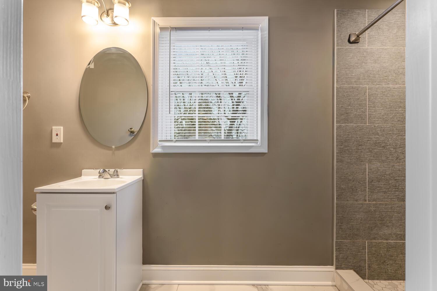 21524 Chicken Point Road Tilghman, MD 21671 - Photo 18 of 41 Full bath on first floor