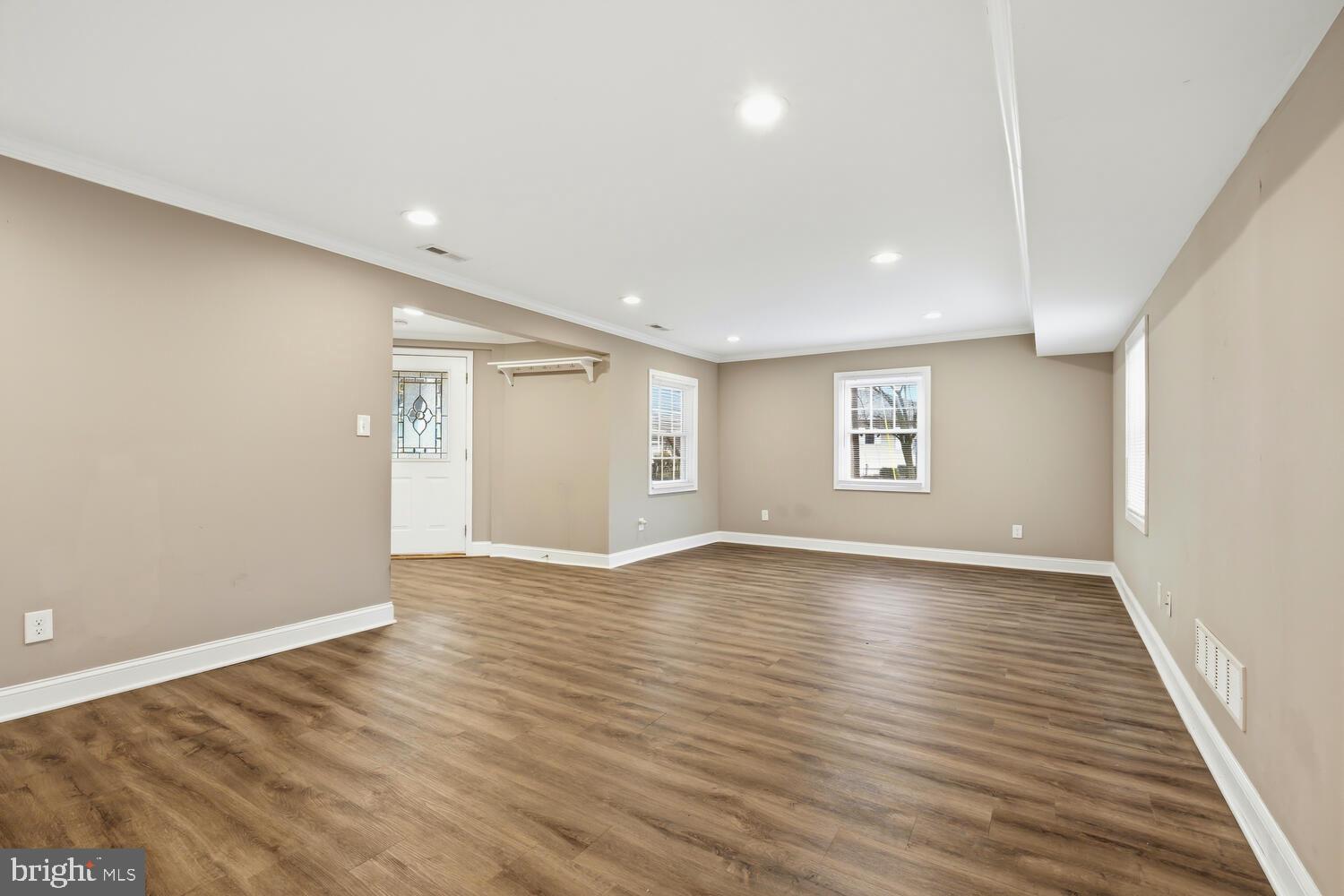 21524 Chicken Point Road Tilghman, MD 21671 - Photo 6 of 41 Family room
