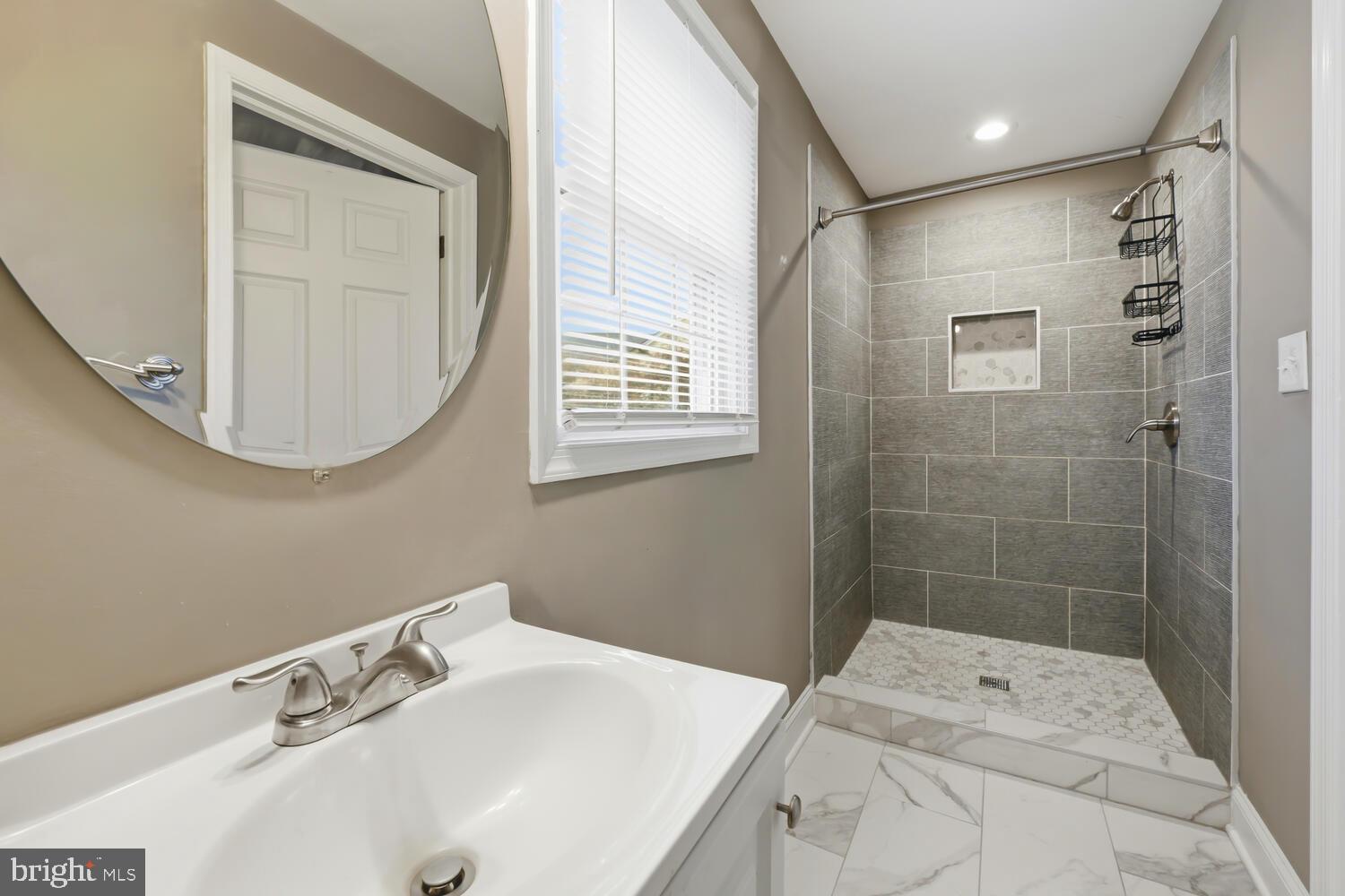 21524 Chicken Point Road Tilghman, MD 21671 - Photo 7 of 41 Updated bath
