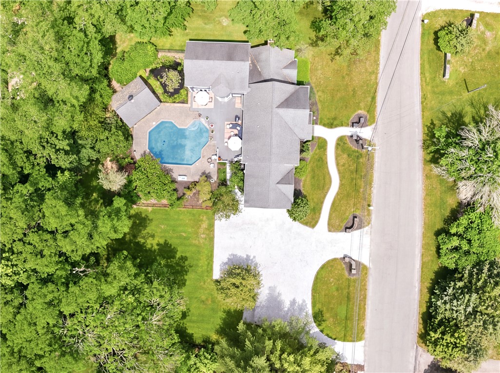 198 Poppasquash Road Bristol, RI 02809 - Photo 15 of 48