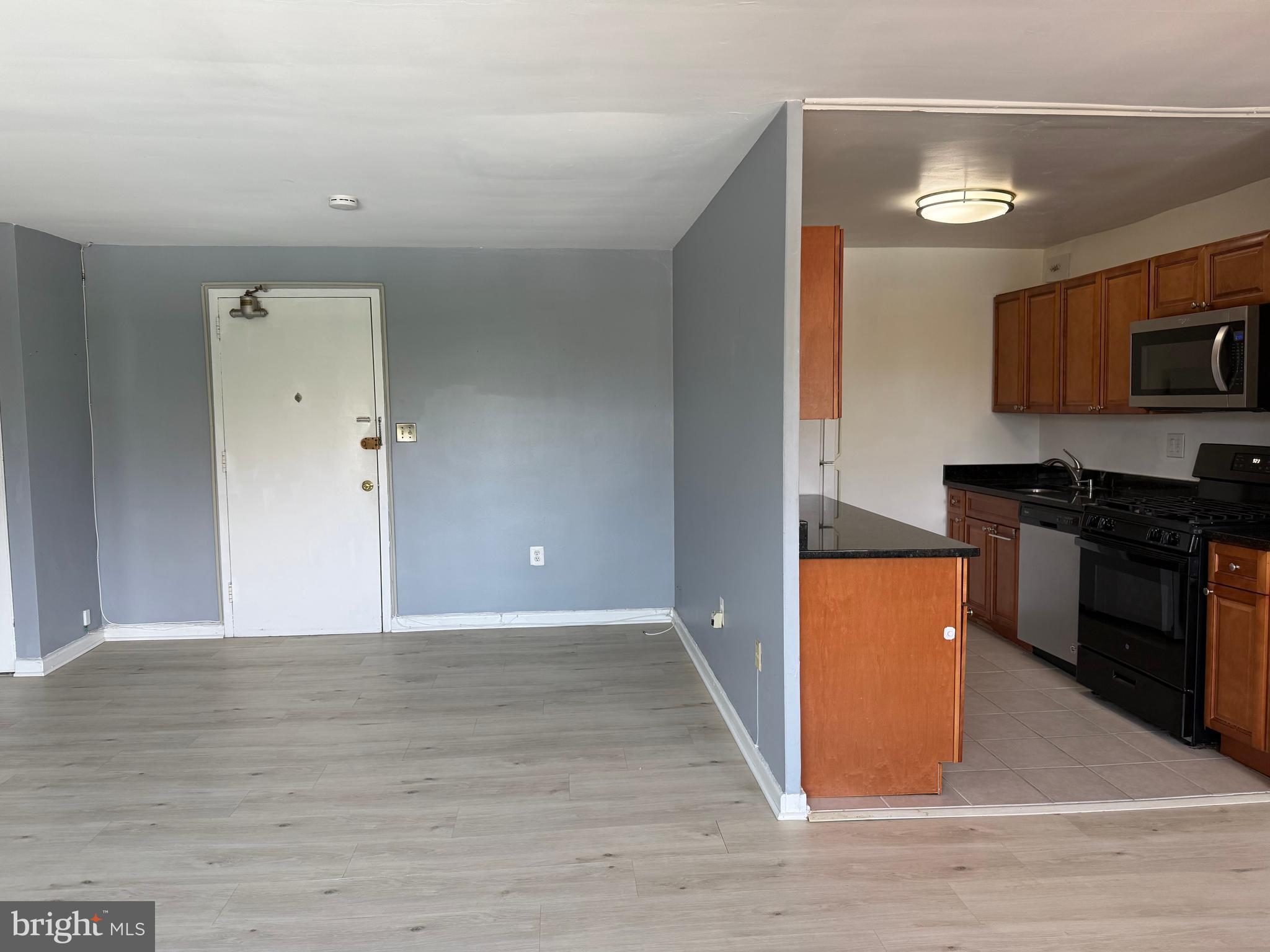 1300 South Arlington Ridge Road, Unit 512 Arlington, VA 22202 - Photo 13 of 17 Gallery Image 13