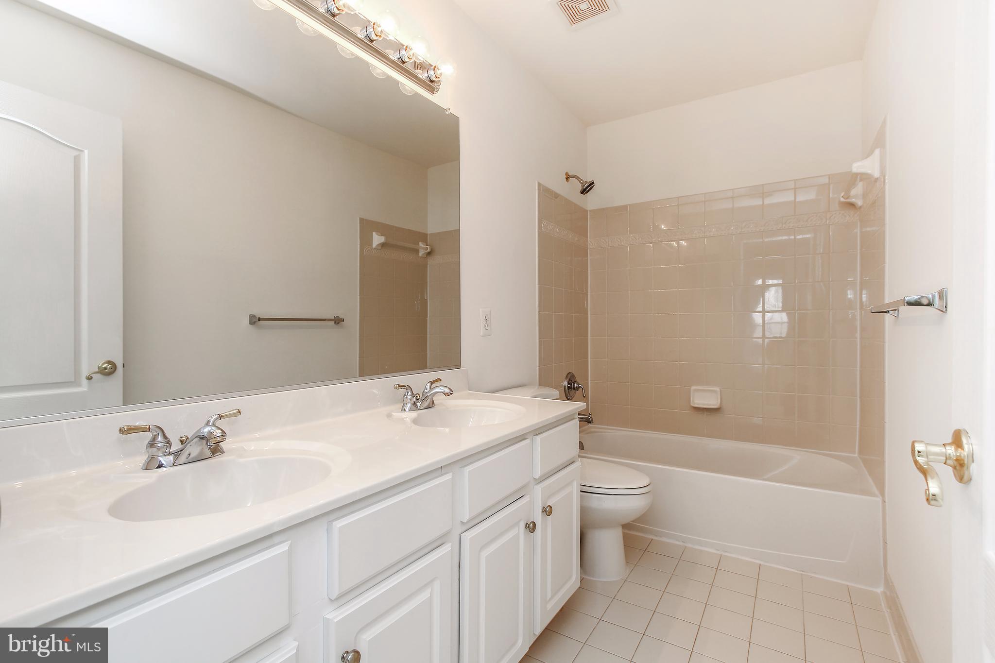 14320 Harvest Moon Road Boyds, MD 20841 - Photo 23 of 30 Bath