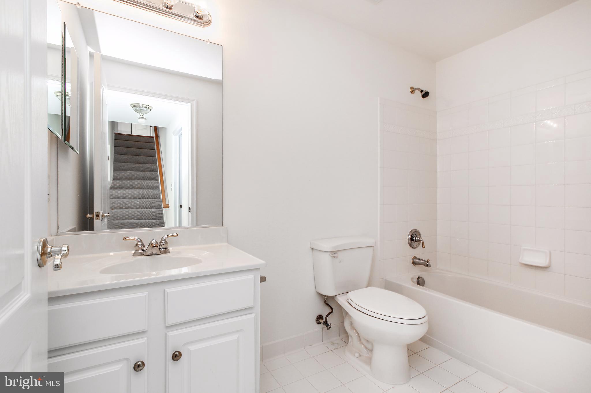 14320 Harvest Moon Road Boyds, MD 20841 - Photo 26 of 30 Bath