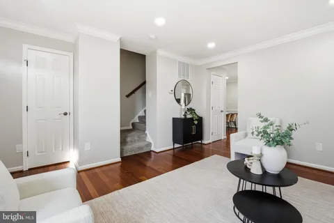 $775,000 | 3017 22nd Street South, Arlington, VA 22204