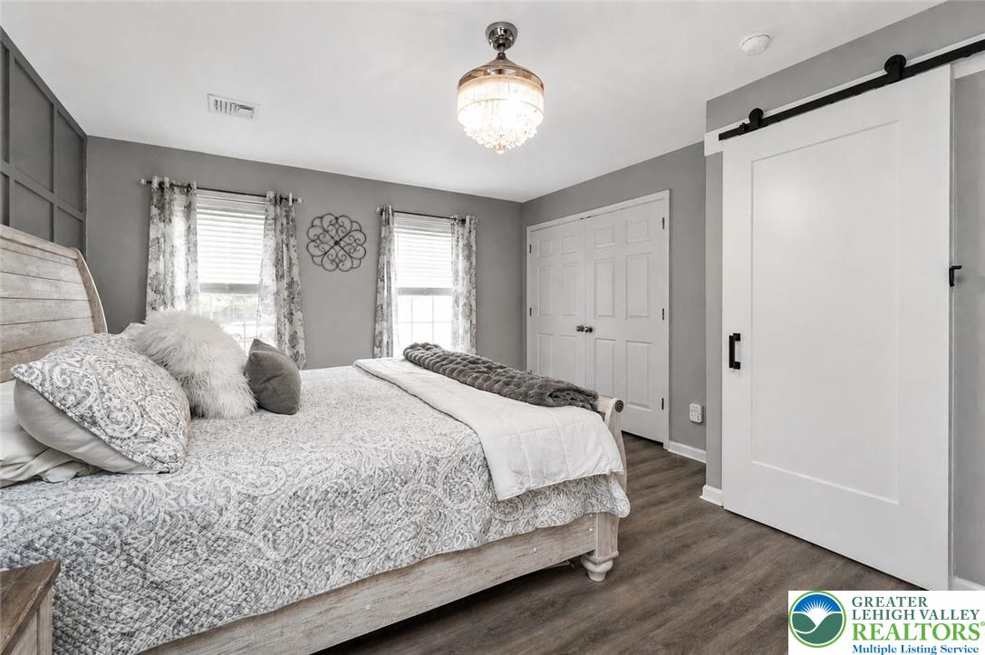 2512 Valley View Acres Road Stroudsburg, PA 18360 - Photo 6 of 79