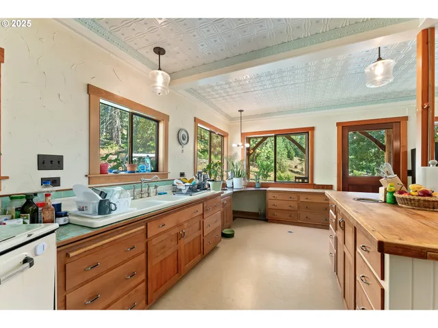 $454,000 | 0 Rice Creek Road, Winston, OR 97496