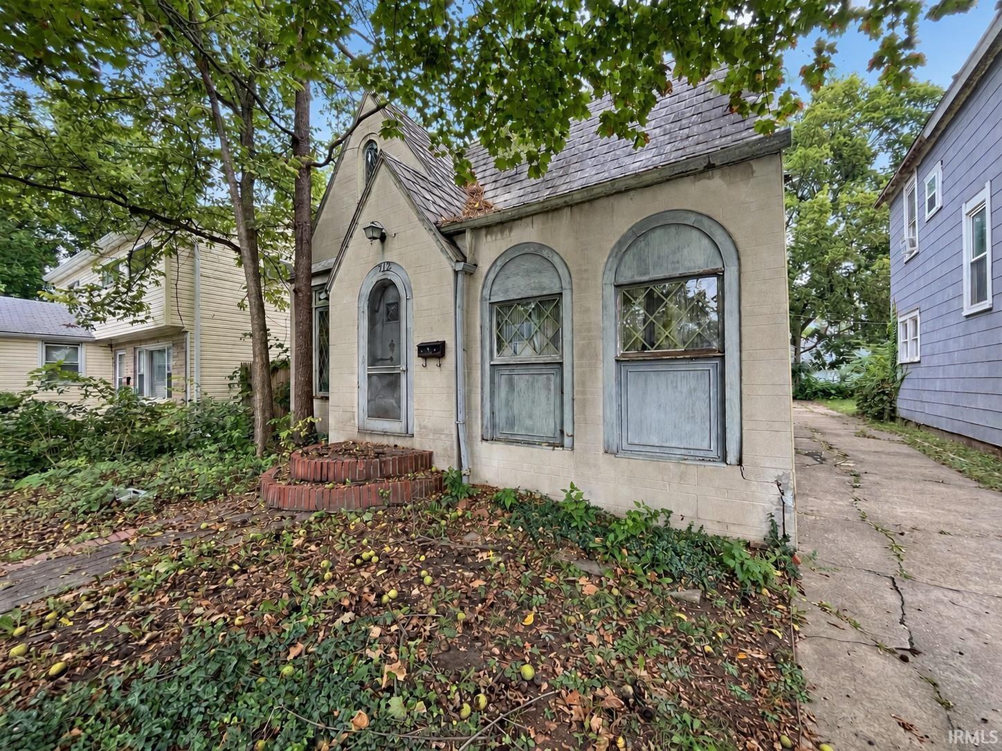 712 West Riverside Avenue Muncie, IN 47303 - Photo 2 of 19 Gallery Image 2