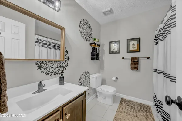 $2,200 | 2201 Foliage Court, Wilmington, NC 28411