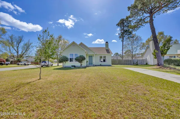 $2,200 | 2201 Foliage Court, Wilmington, NC 28411