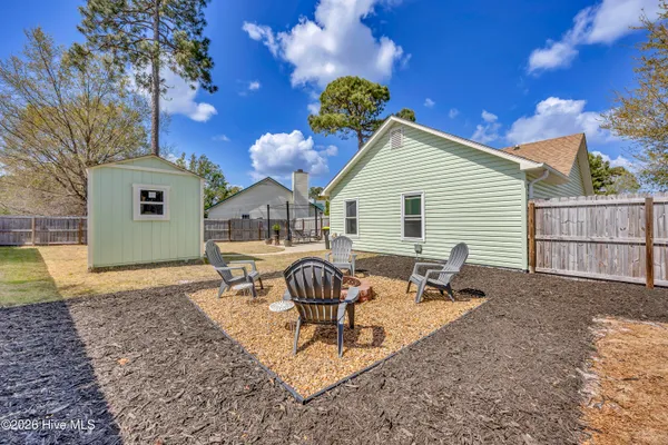 $2,200 | 2201 Foliage Court, Wilmington, NC 28411