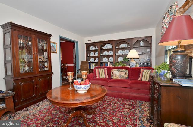 2406 Ansdel Court Reston, VA 20191 - Photo 14 of 18 Living Room