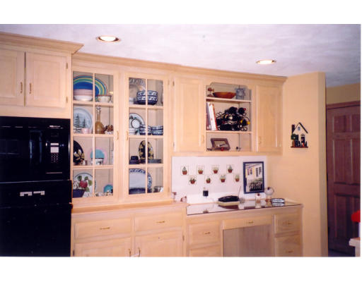 234 Blue Ridge Road North Andover, MA 01845 - Photo 4 of 15 Gallery Image 4