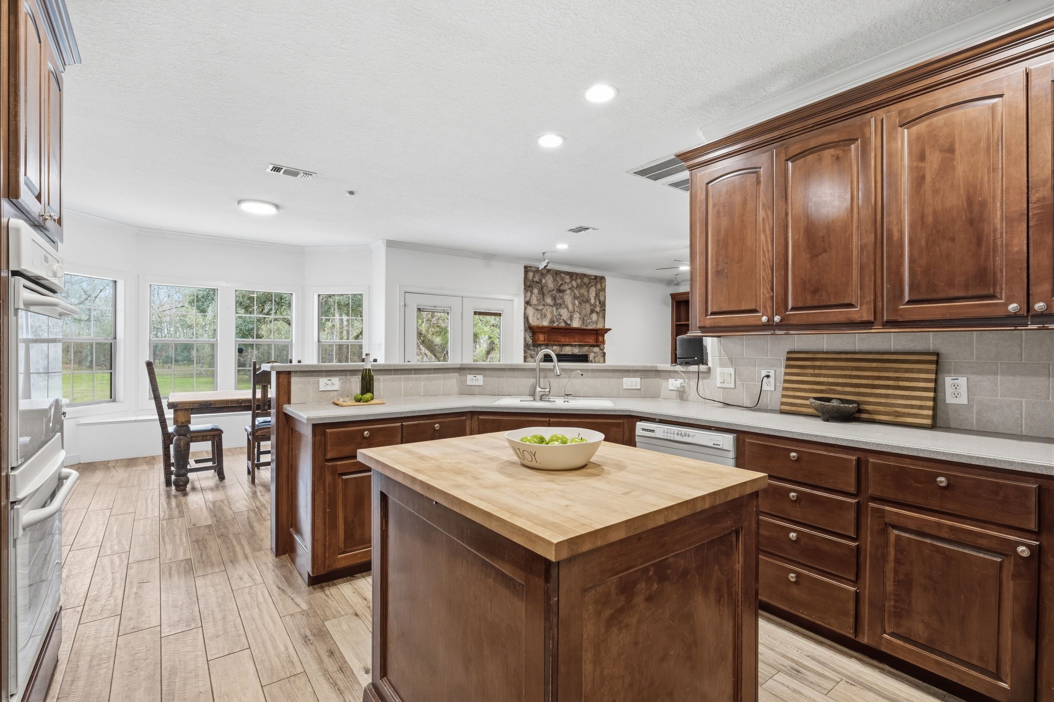 20407 Deer Run Road Damon, TX 77430 - Photo 7 of 29