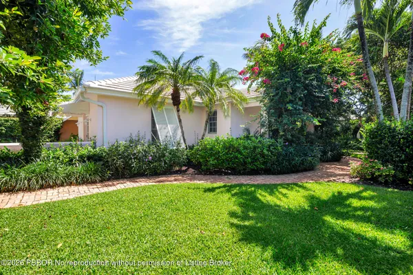 $9,350,000 | 243 Garden Road, Palm Beach, FL 33480