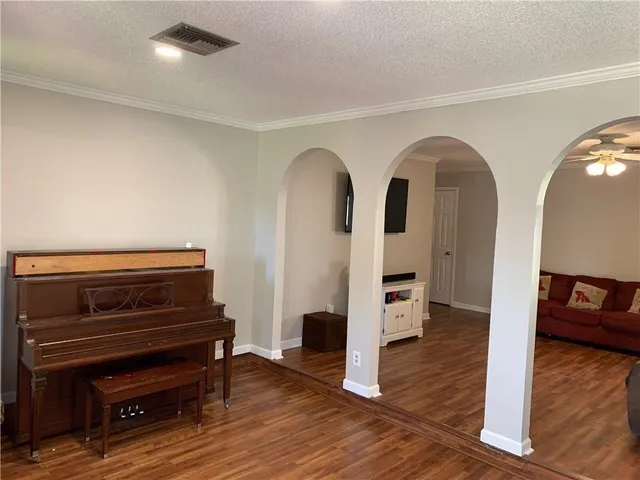 $2,400 | 732 St Julien Drive, Kenner, LA 70065