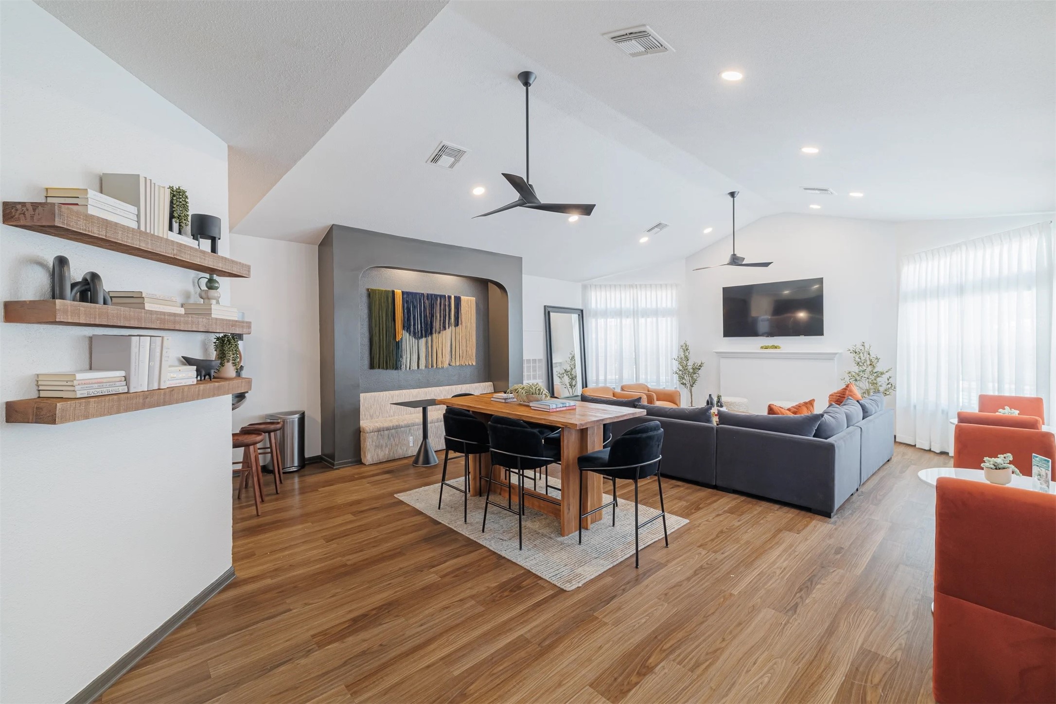 8300 El Mundo Street, Unit 192 Houston, TX 77054 - Photo 8 of 27 a living room with furniture or kitchen and a wooden floor