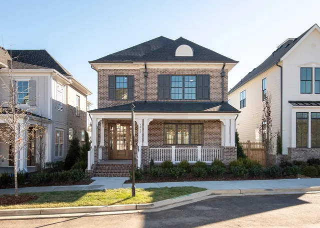 $1,331,070 | 4006 Forestside Drive, Franklin, TN 37064