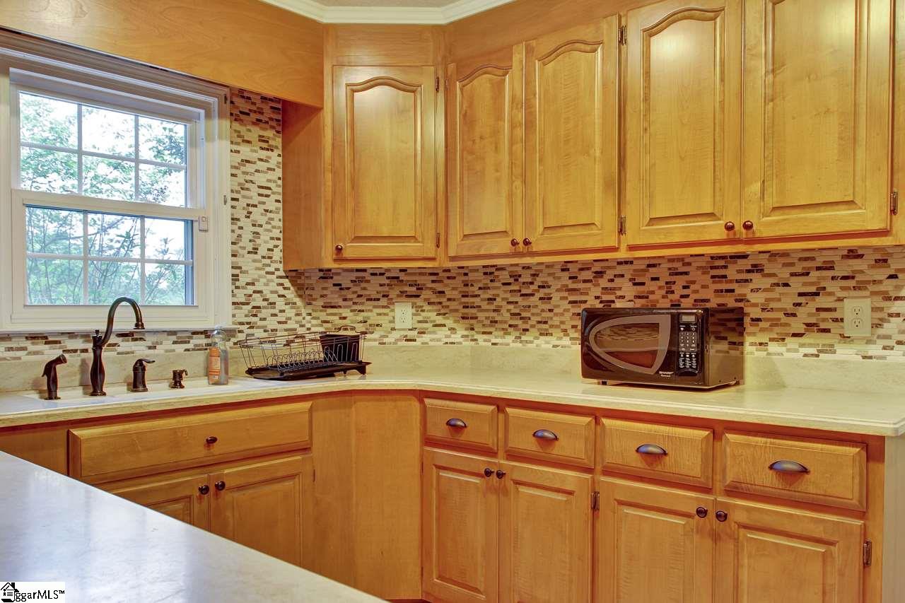 221 Cross Field Road Greenville, SC 29607 - Photo 6 of 28 Gallery Image 6