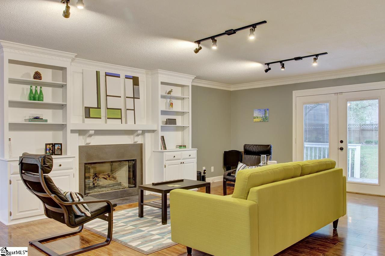 221 Cross Field Road Greenville, SC 29607 - Photo 8 of 28 Gallery Image 8