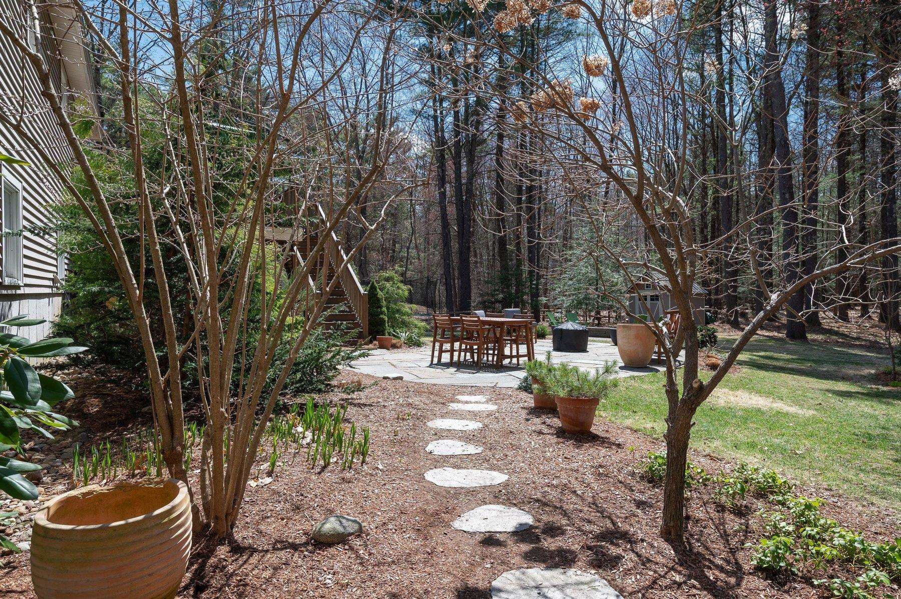 47 River Road Stratham, NH 03885 - Photo 29 of 40