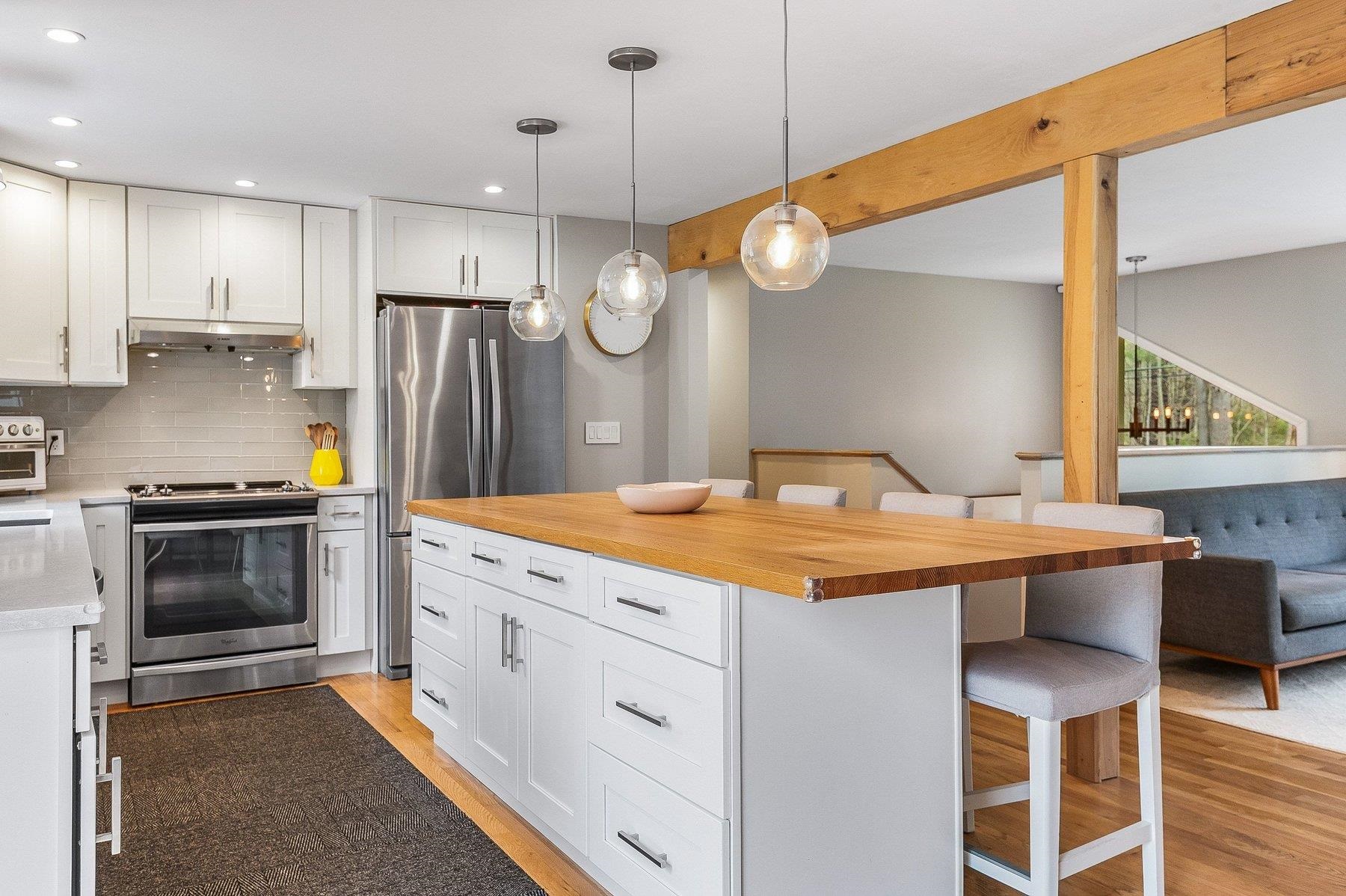 47 River Road Stratham, NH 03885 - Photo 6 of 40