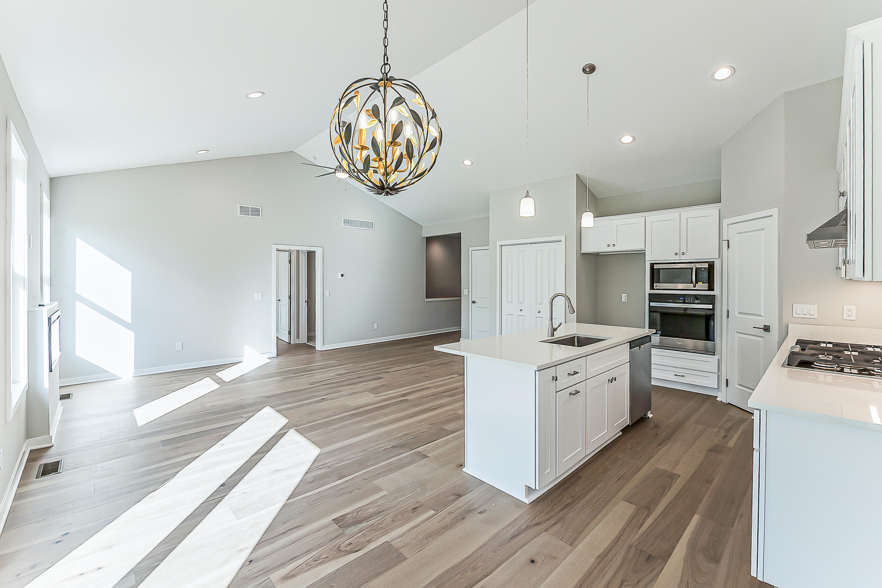 9758 Iosco Ridge Drive Gregory, MI 48137 - Photo 5 of 9 DSC_6331