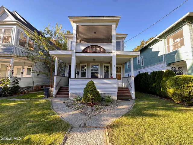 $1,750 | 864 Myrtle Avenue, Unit 1, Albany, NY 12208