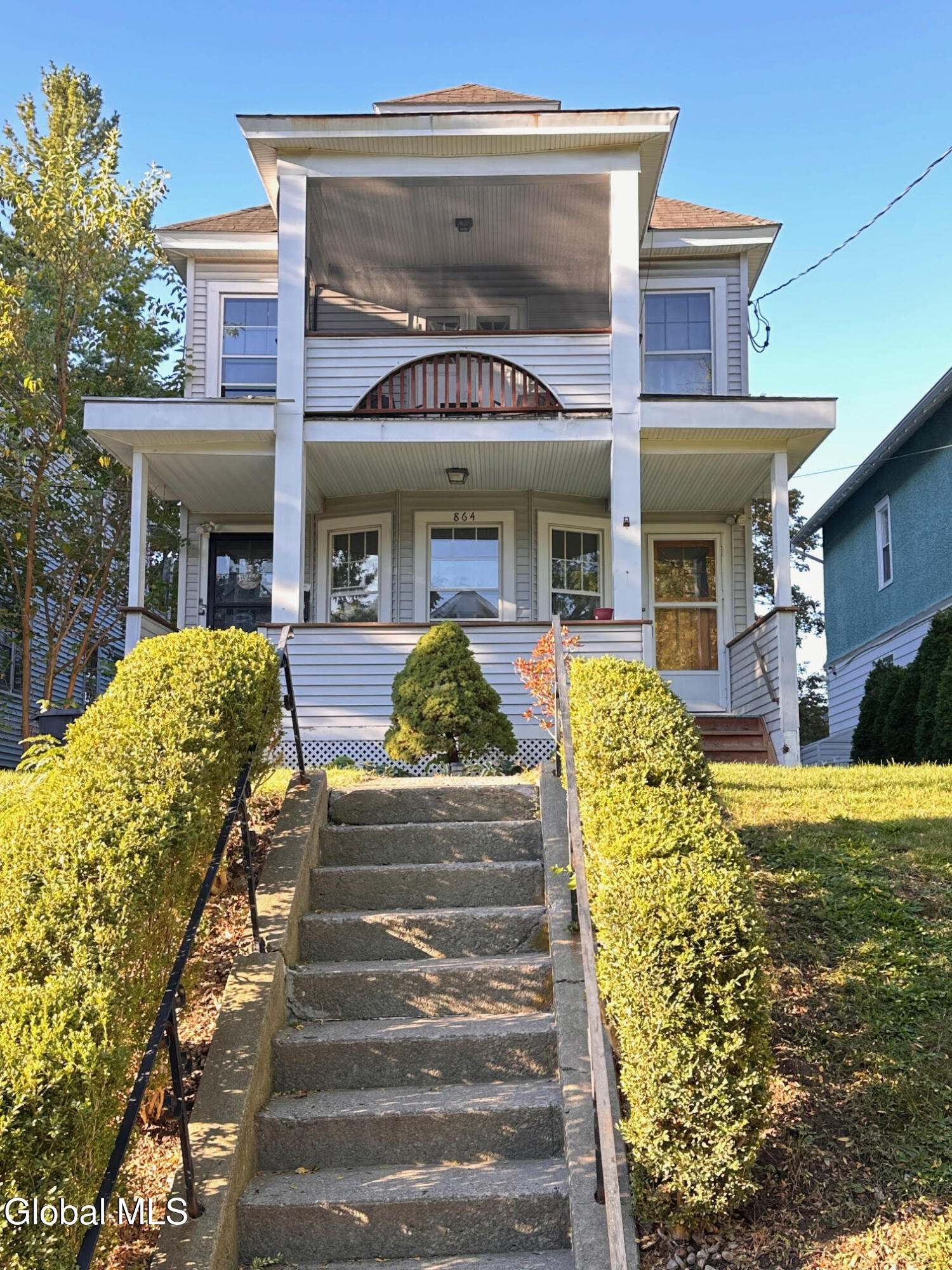 864 Myrtle Avenue, Unit 1 Albany, NY 12208 - Photo 2 of 19 346346