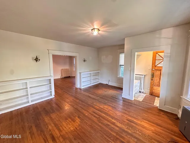 $1,750 | 864 Myrtle Avenue, Unit 1, Albany, NY 12208