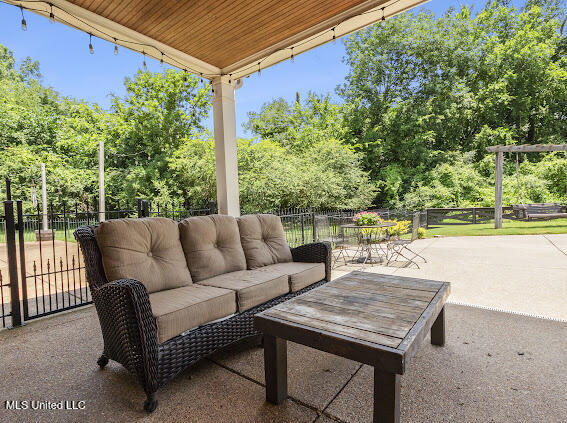 1480 Southern Rdg Trail Olive Branch, MS 38654 - Photo 77 of 81 Back patio