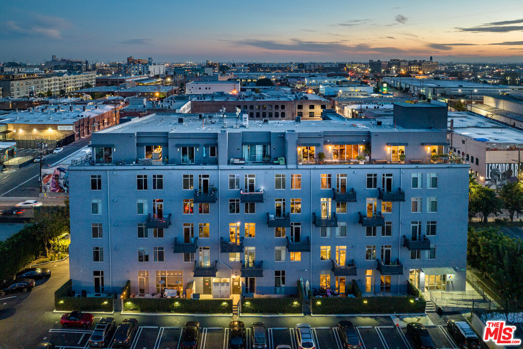 825 East 4th Street, Unit 310 Los Angeles, CA 90013 - Photo 26 of 33