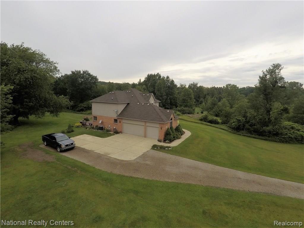 8151 Eagle Road Davisburg, MI 48350 - Photo 4 of 77 GOPR0091.JPG