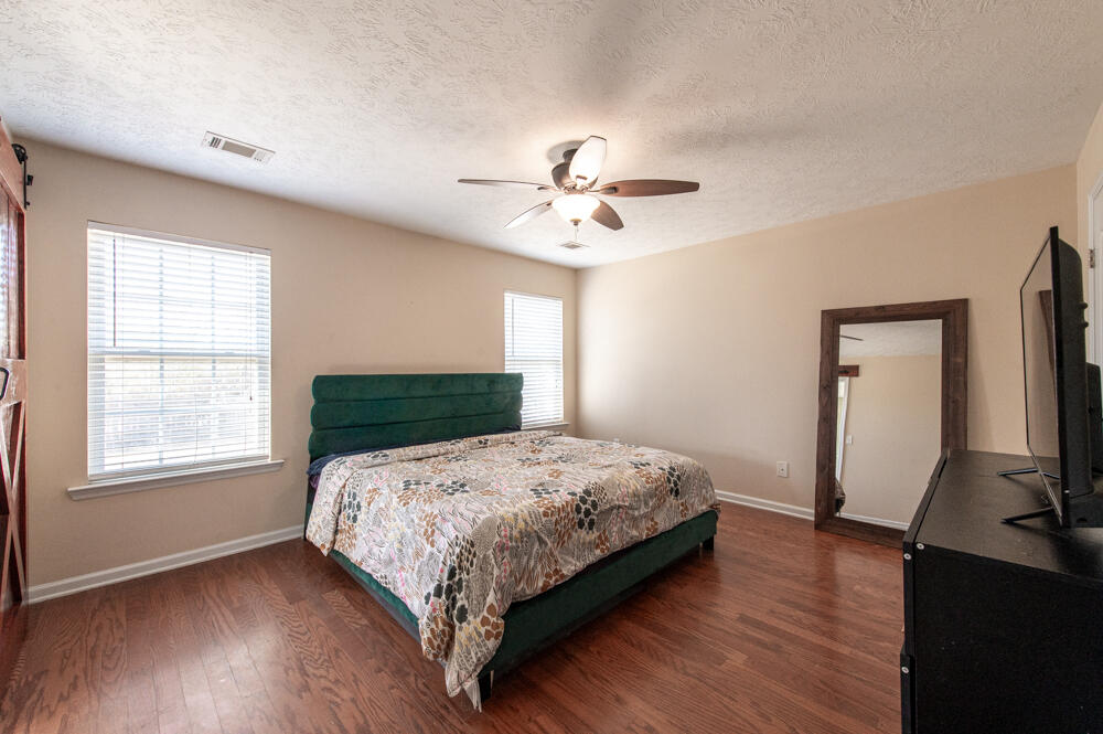 1473 Oxpens Road Warrenville, SC 29851 - Photo 9 of 25 Owner's Suite!