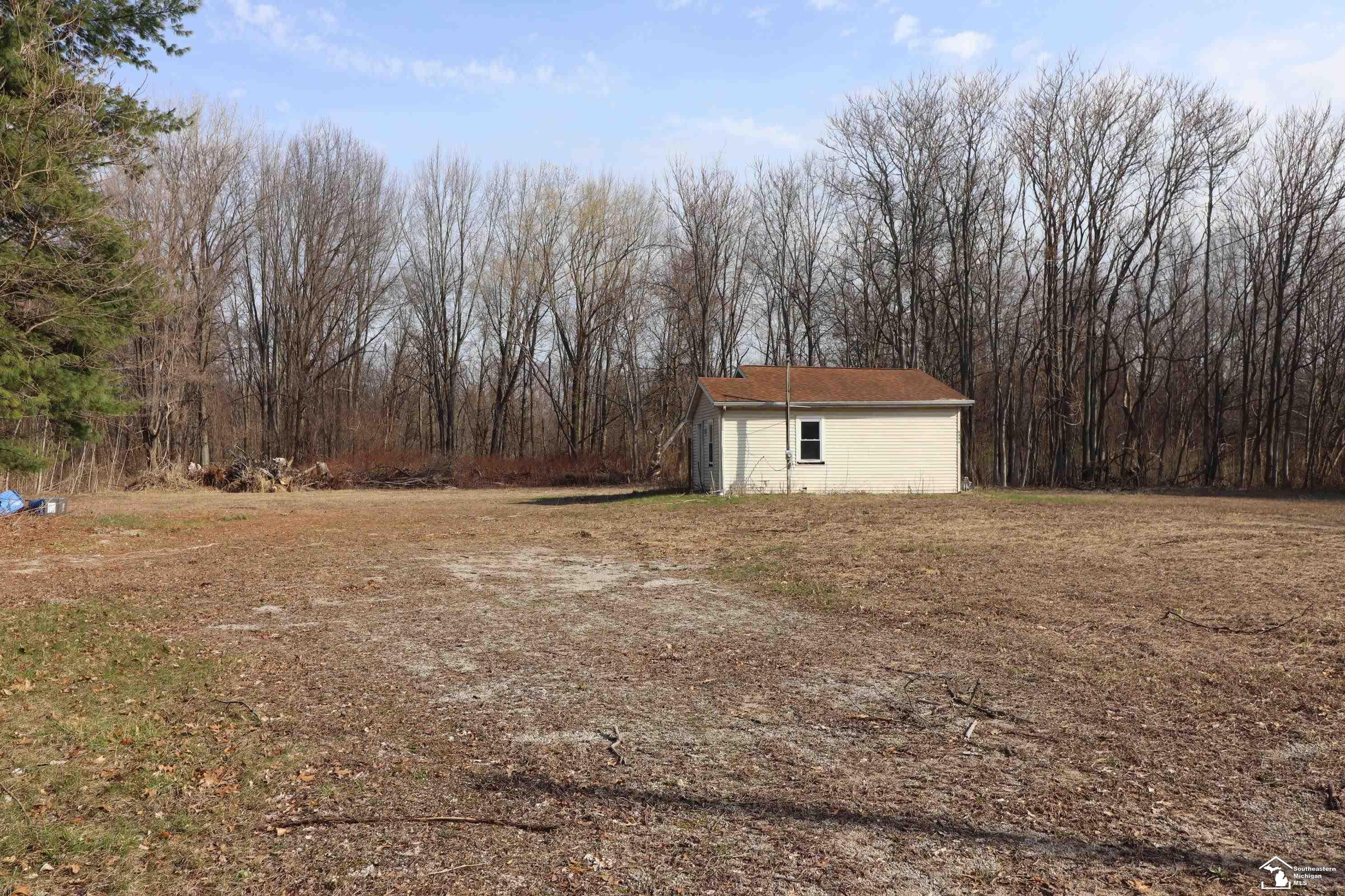 2630 West Temperance Road Temperance, MI 48182 - Photo 1 of 13