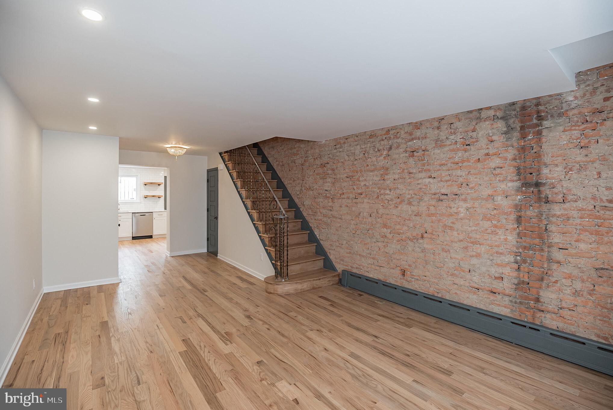831 McClellan Street Philadelphia, PA 19148 - Photo 2 of 30 Gallery Image 2