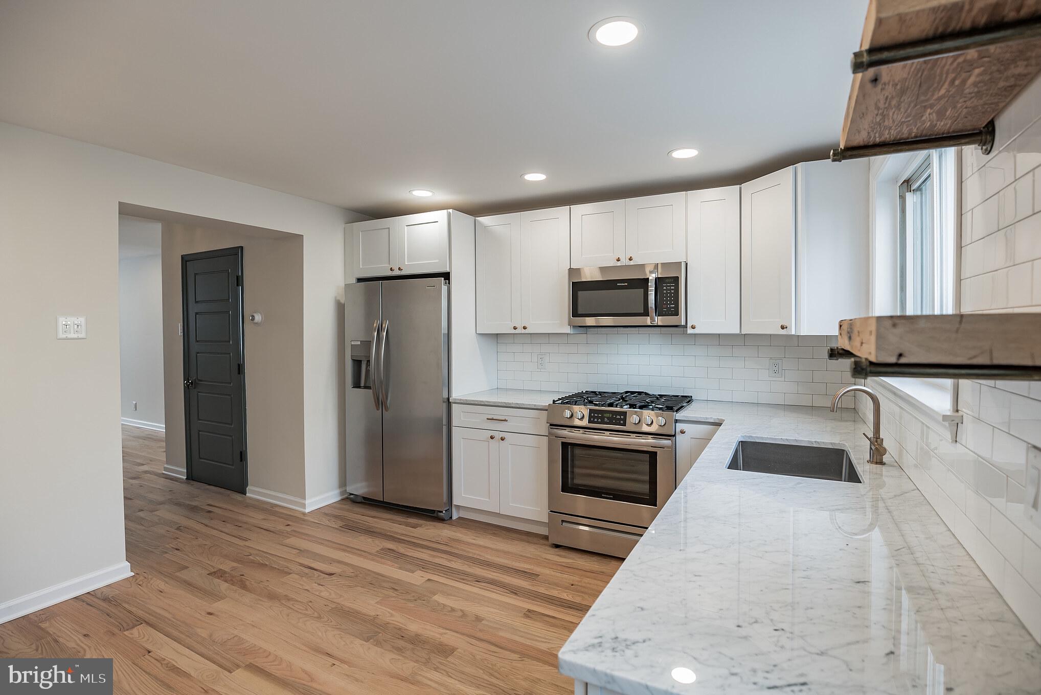 831 McClellan Street Philadelphia, PA 19148 - Photo 12 of 30 Gallery Image 12