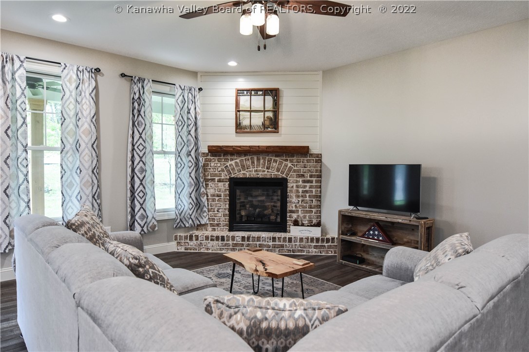 107 Boxwood Drive Winfield, WV 25213 - Photo 11 of 31 Gallery Image 11