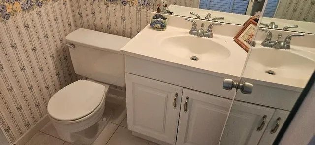 $119,900 | 880 Horizon West, Unit 209, Boynton Beach, FL 33435