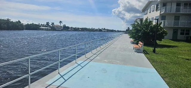 $119,900 | 880 Horizon West, Unit 209, Boynton Beach, FL 33435