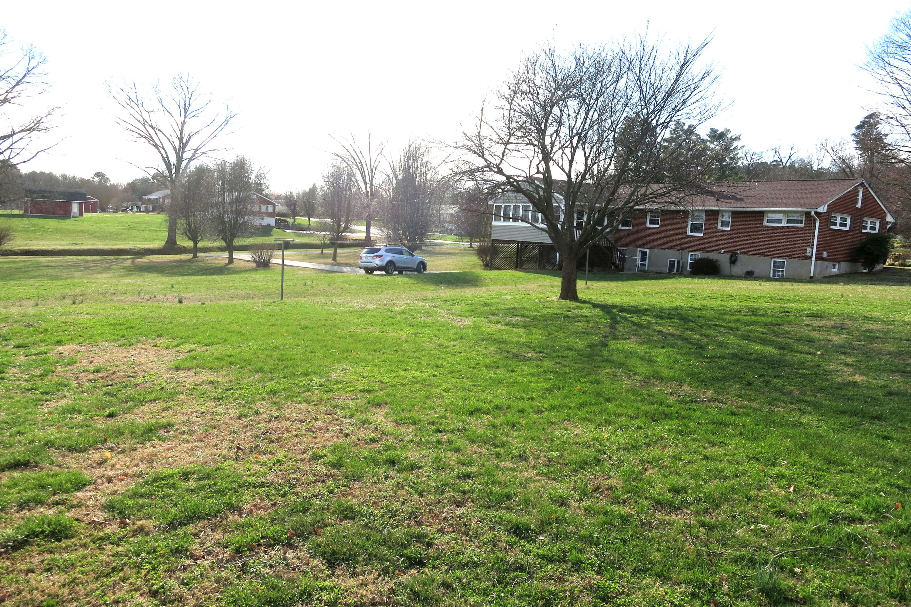 6911 Dallas Road Roanoke, VA 24019 - Photo 18 of 57 Garden space
