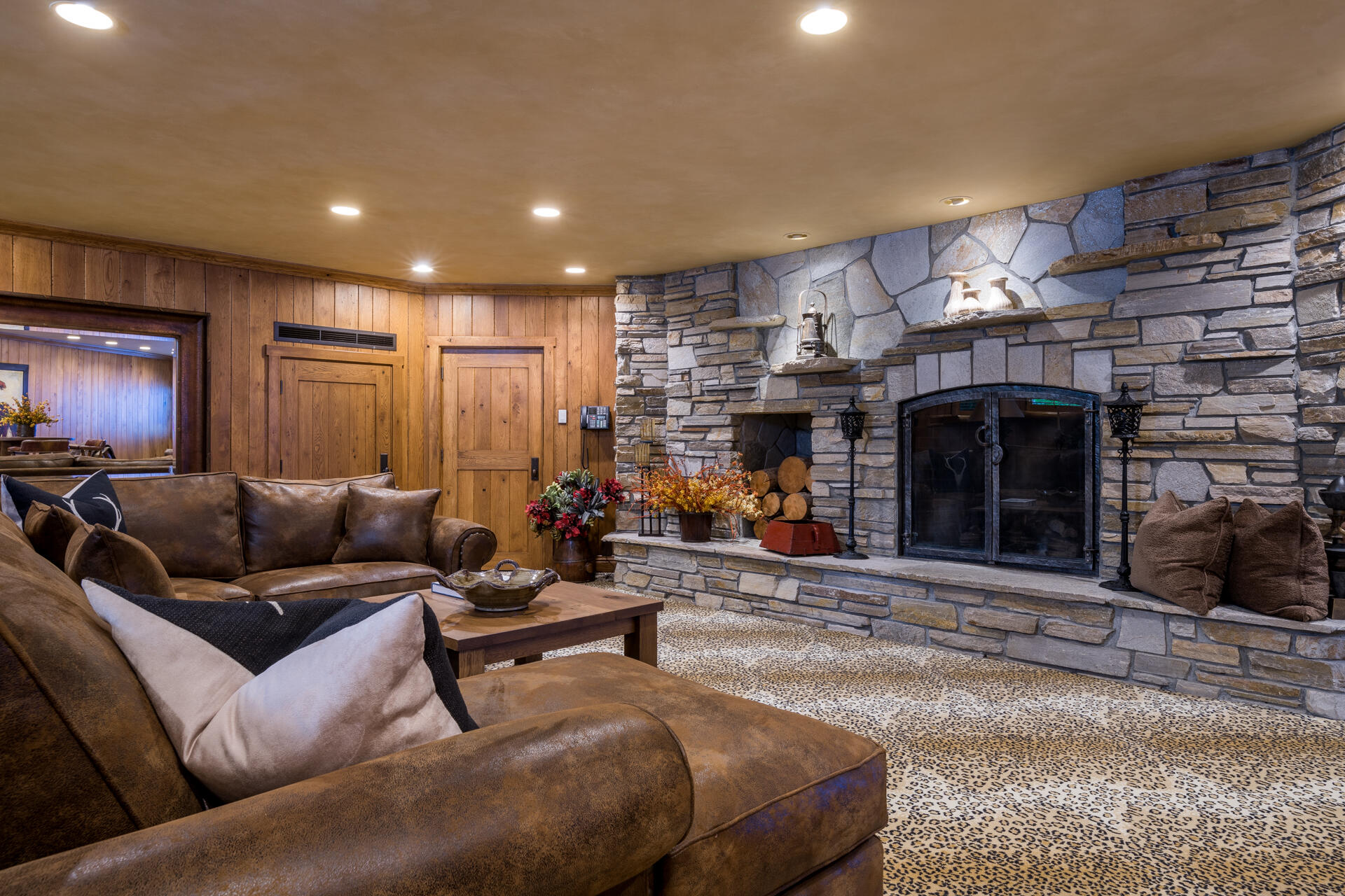 480 Walnut Avenue Ketchum, ID 83340 - Photo 34 of 54 Lower level game room