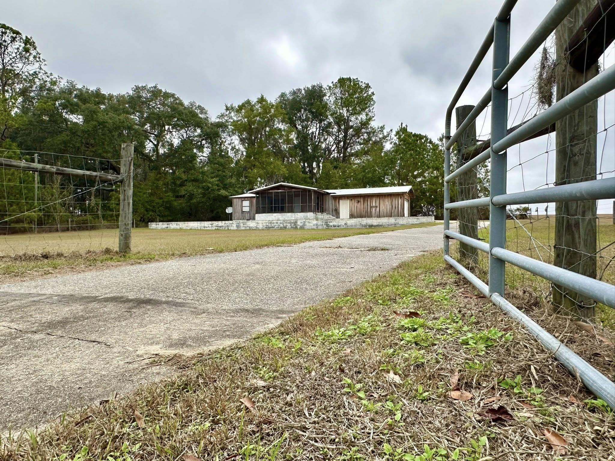 10904 Northwest Little Cat Road Greenville, FL 32331 - Photo 3 of 27