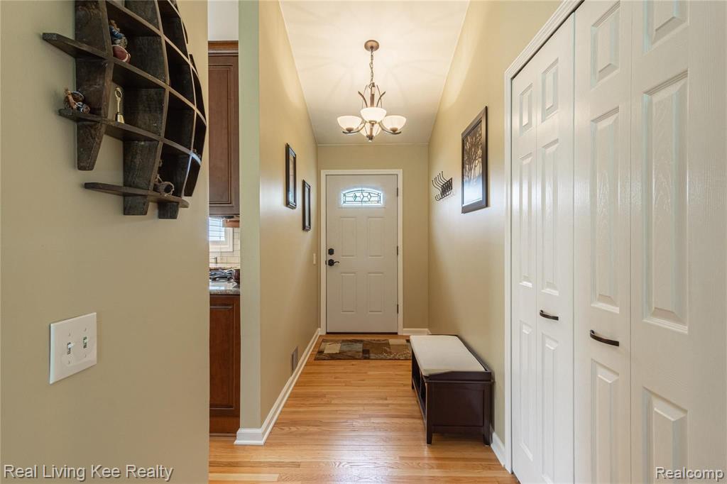 2160 Warrington Road Rochester Hills, MI 48307 - Photo 14 of 55
