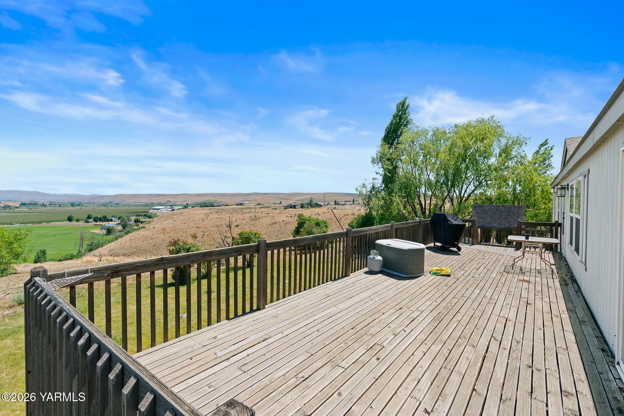 504 Point Drive Selah, WA 98942 - Photo 27 of 38 504 Point Dr-27