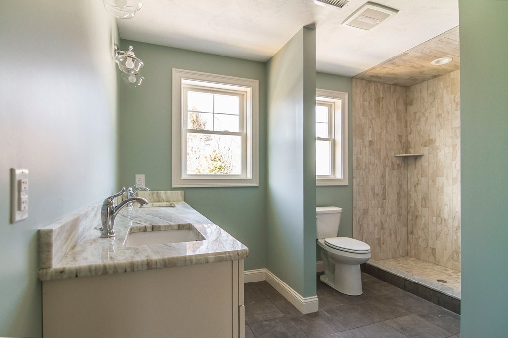 235 Fisher Road Holden, MA 01520 - Photo 26 of 30 Gallery Image 26