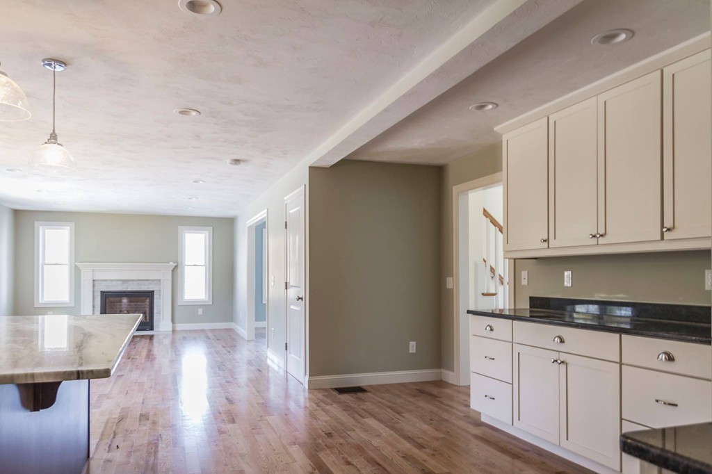 235 Fisher Road Holden, MA 01520 - Photo 7 of 30 Gallery Image 7