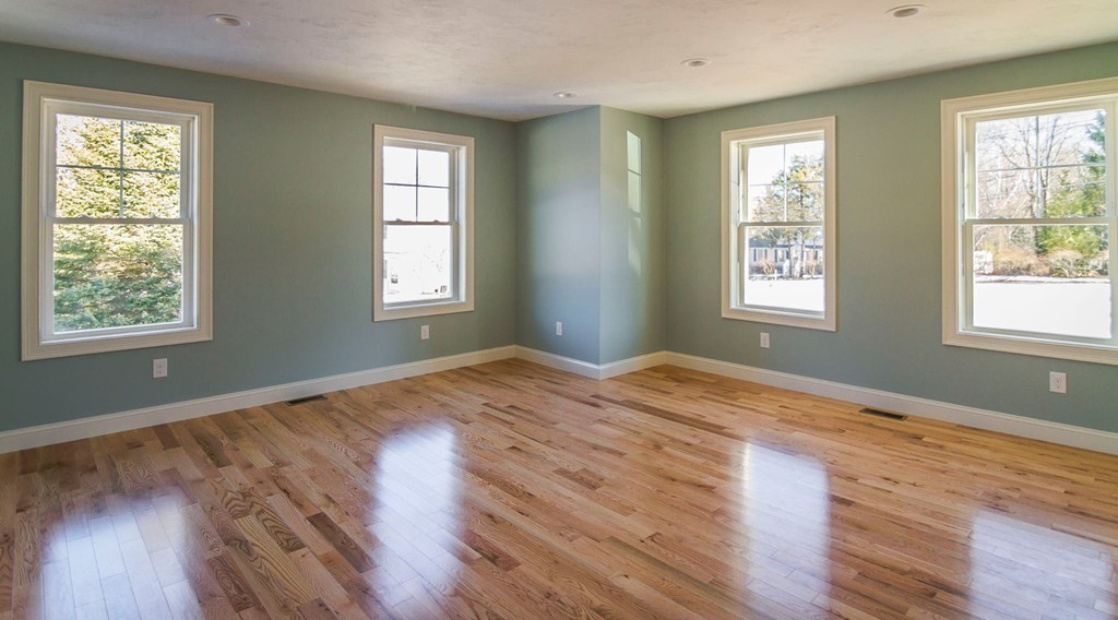 235 Fisher Road Holden, MA 01520 - Photo 10 of 30 Gallery Image 10