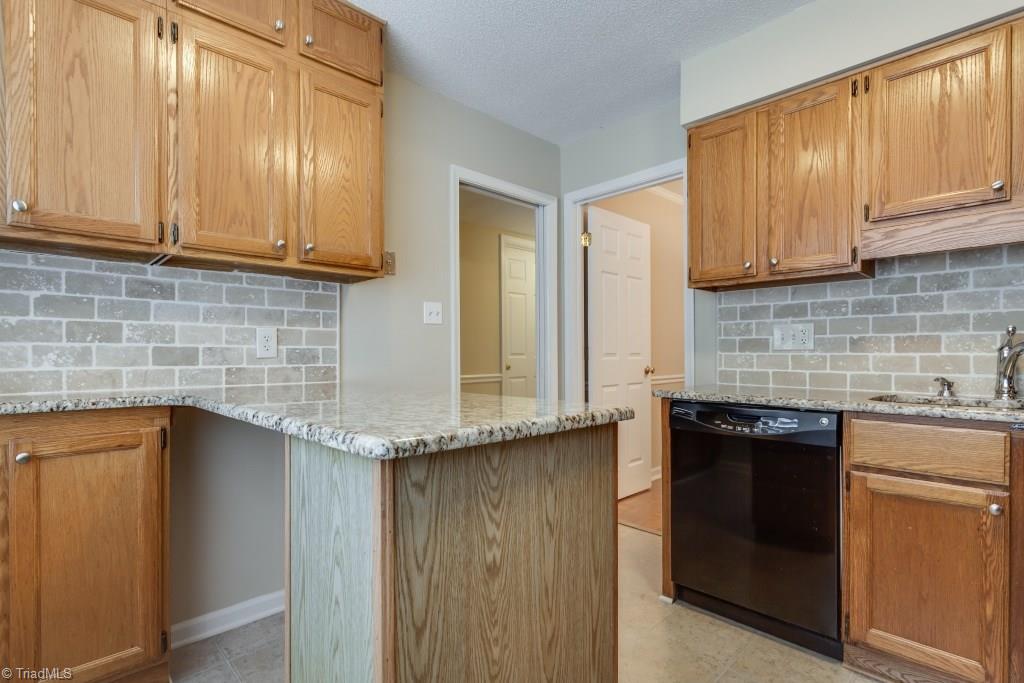 4843 Tower Road, Unit B Greensboro, NC 27410 - Photo 7 of 22 Kitchen