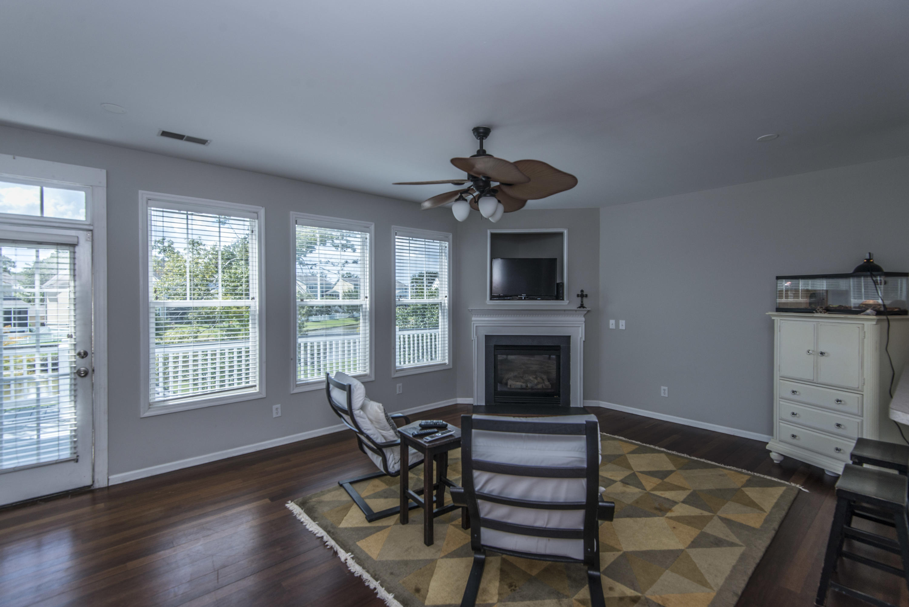 2263 Sandy Point Lane Mount Pleasant, SC 29466 - Photo 6 of 68 _DSC1596