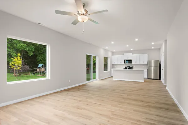 $484,900 | 689 Aspen Lane, Montrose, MN 55363